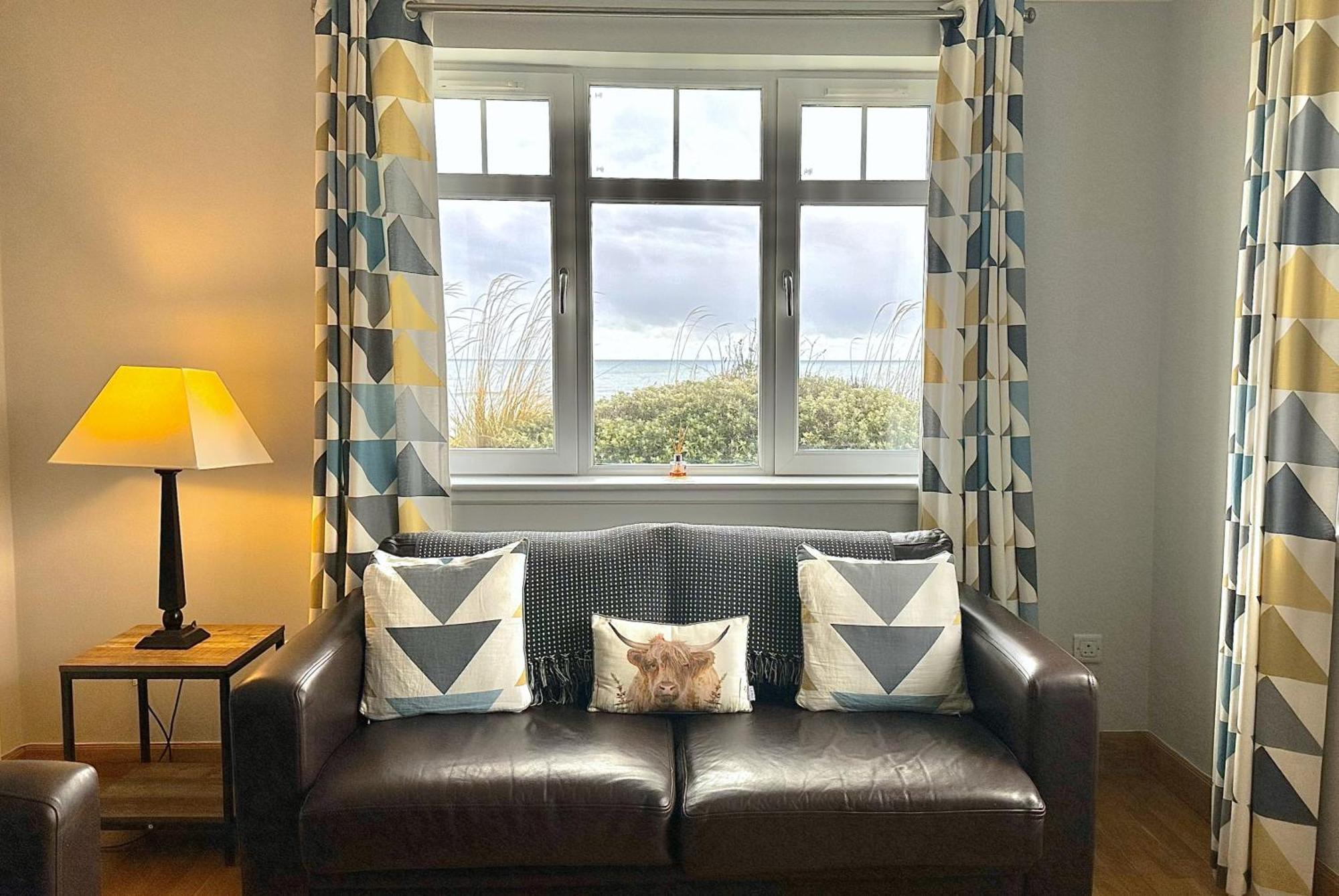 No2 The Links Apartment, Brora Esterno foto